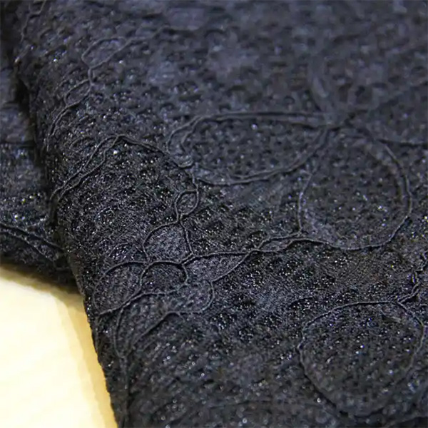 Differences Between Black Stretch Lace Fabric And Non Stretch Lace Fabric